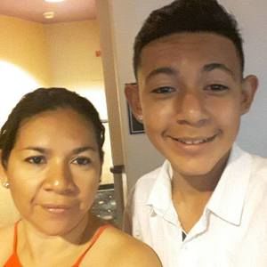 Meet your Posher, Kenny roberto